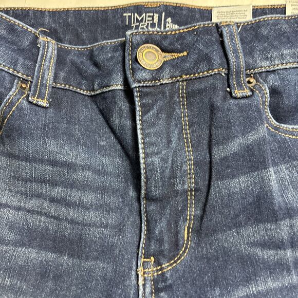 Size 4 Denim Lot 2 Pair Jeans 1 Shorts  Dark Wash Skinny High Rise Bundle BL - Picture 15 of 16